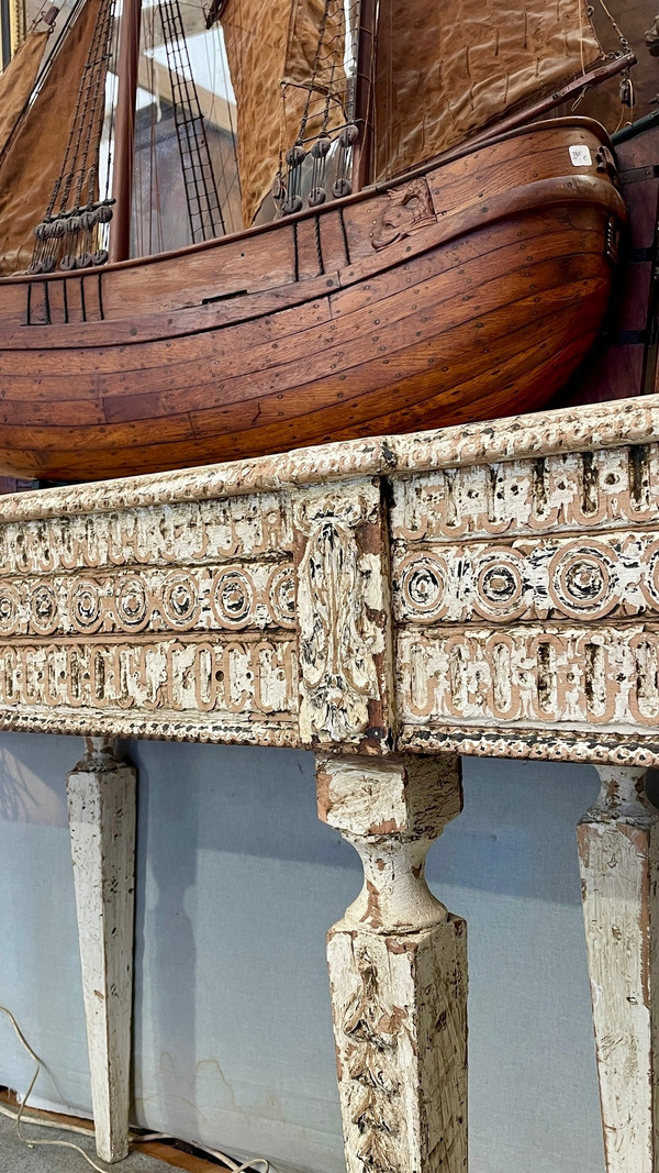 Deux consoles style Louis XVI, XIXe siècle 