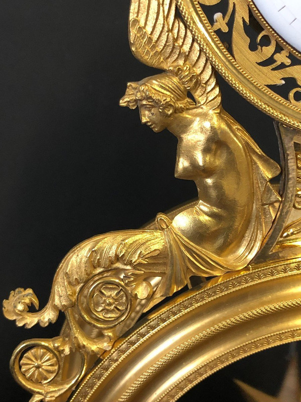 Directoire Skelettuhr aus vergoldeter Bronze – Empire