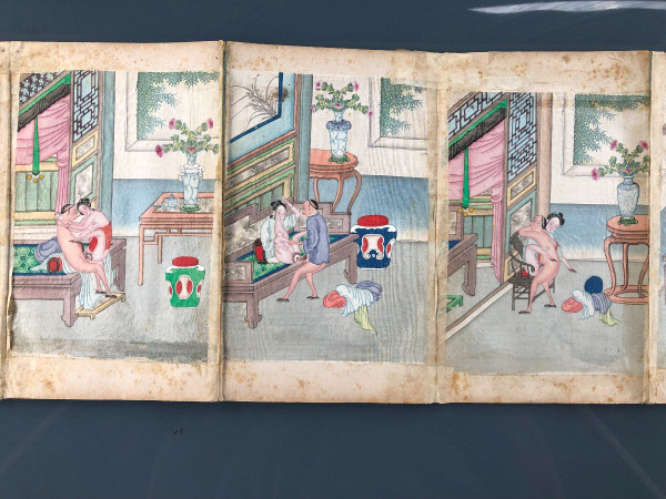 Album erotico cinese a fisarmonica 12 acquerelli su seta dell'inizio del XIX secolo