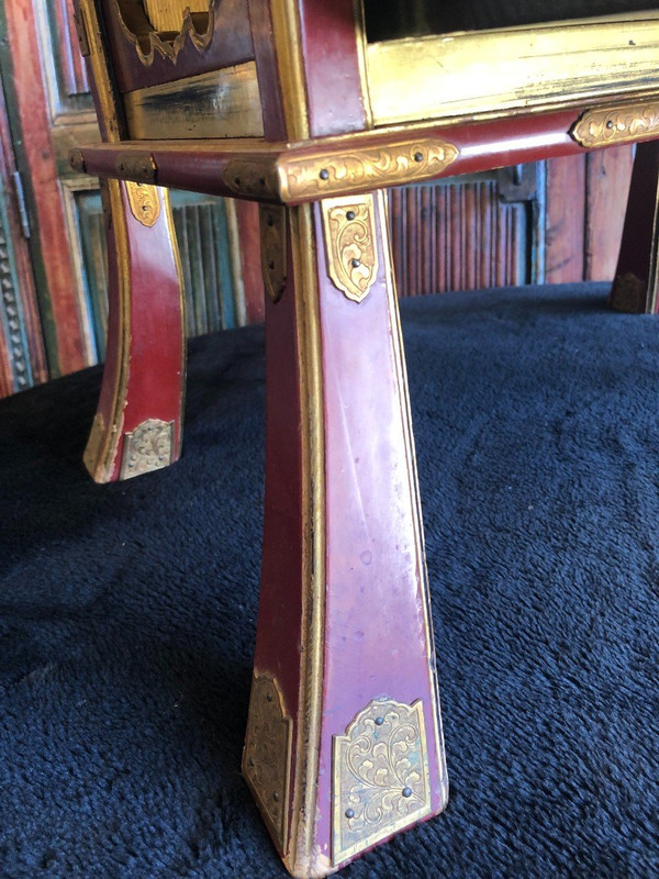 Ancienne Table d'Autel - Japon - Laque Réhaussée d'éléments En Métal Ciselé Et Doré époque Edo