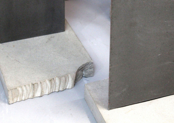 A Pirri, Installazione "Cure", Doghe in acciaio su basi in cemento, XX Secolo
