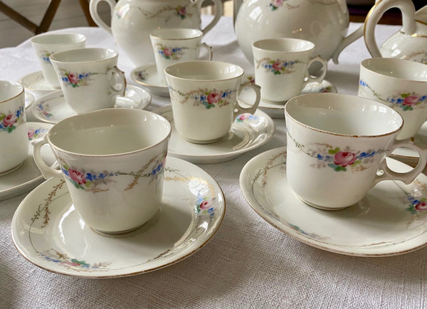 Porcelain coffee set
