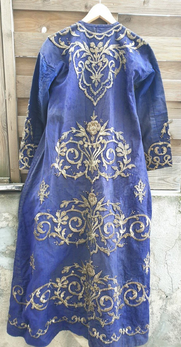 Caftan Oriental Bleu Avec Broderie De Fils d'Argent, XIXème Siècle