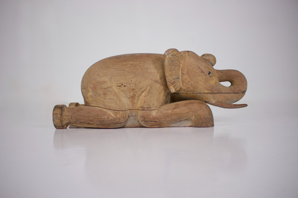 Geschnitzter Elefant, Birma.