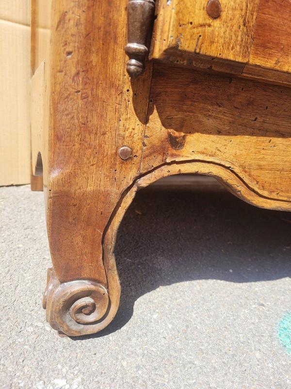 *special offer *Provençal dough mixer, carved walnut, early 19th century
