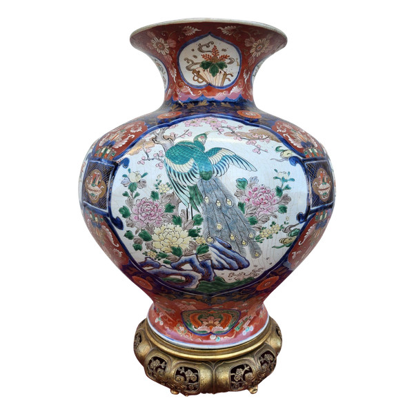 Large Imari Vase With Bronze, Late 19th Century