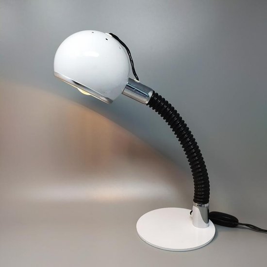 Stunning white Eyeball table lamp from the 1970s by Reggiani.