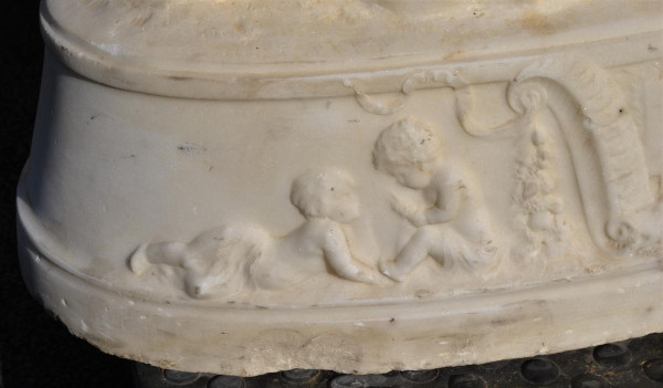 *Offre spéciale *Busti di giovani donne, marmo di Carrara, fine XIX secolo
