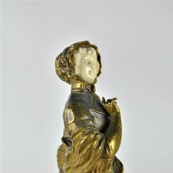 *Offre spéciale *Marquet, Chryselephantine élégante Jeune Femme, Signée, Fin 19ème Siècle