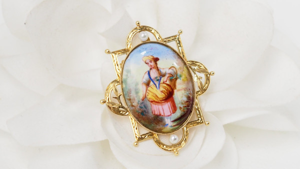 Brosche Anhänger Gelbgold, Perlen Und Porzellan