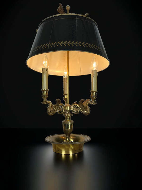 LAMPE BOUILLOTTE ANCIENNE EN BRONZE DORÉ A DECOR DE CYGNES / ABAT JOUR EN TÔLE