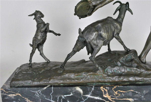*Offre spéciale*Drouot, Large Orientalist Bronze Woman with Goat, Late 19th Century