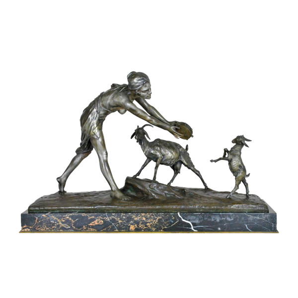 *Offre spéciale*Drouot, Large Orientalist Bronze Woman with Goat, Late 19th Century