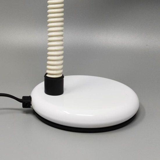 Superbe lampe de table blanche de l'ère spatiale des années 1970