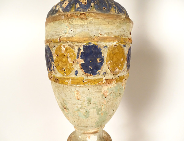 Paire grands pique-cierges bois sculpté polychrome bougeoirs XVIè XVIIème