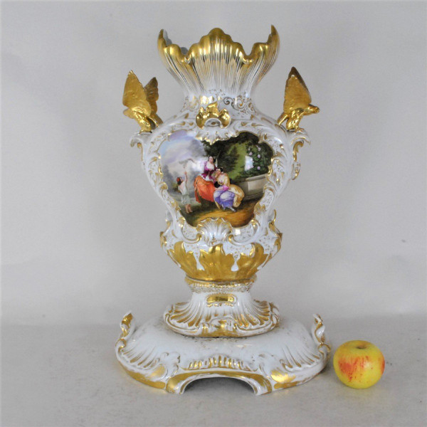 Grande vaso da sposa in porcellana, metà del XIX secolo