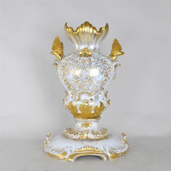 Grande vaso da sposa in porcellana, metà del XIX secolo