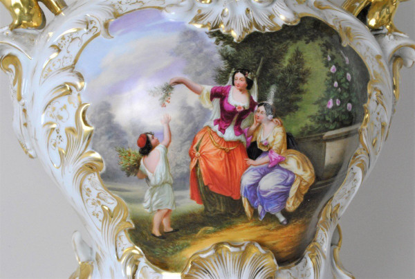 Grande vaso da sposa in porcellana, metà del XIX secolo
