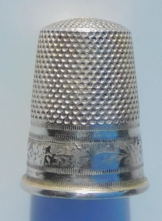 Piccola scatola per kit da cucito Napoleone III Vermeil