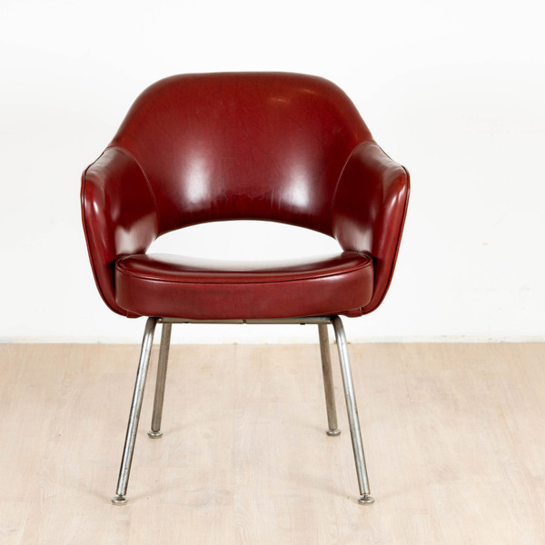 Poltrona "Conference" di Eero Saarinen per Knoll international, 1957