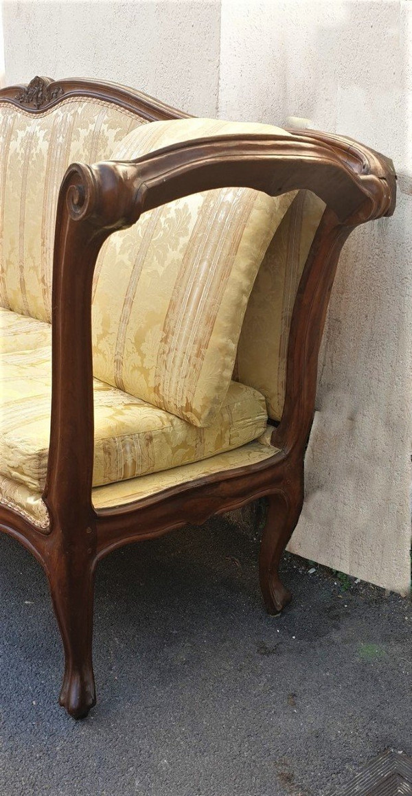 *Offre spéciale *Large Louis XV Period Walnut Bench, 18th Century