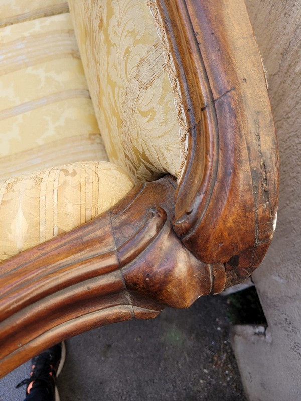 *Offre spéciale *Large Louis XV Period Walnut Bench, 18th Century