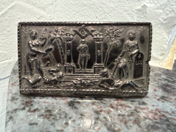 Freemasonry, freemason - Masonic Snuffbox In Horn 19th.