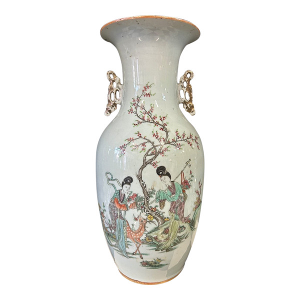 Large Chinese Porcelain Vase Late 19th Century - Chinese