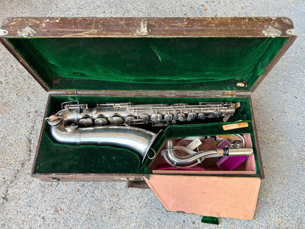 Saxophone - Saxo - Métal Argenté Vers 1930-40 Pas De Marque