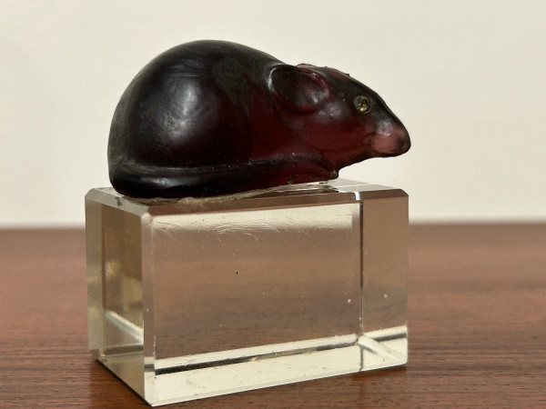 Small Mouse Sculpture In Garnet Glass Circa 1920