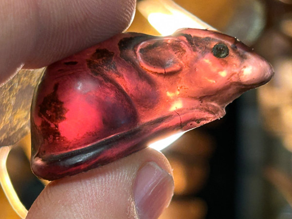Small Mouse Sculpture In Garnet Glass Circa 1920