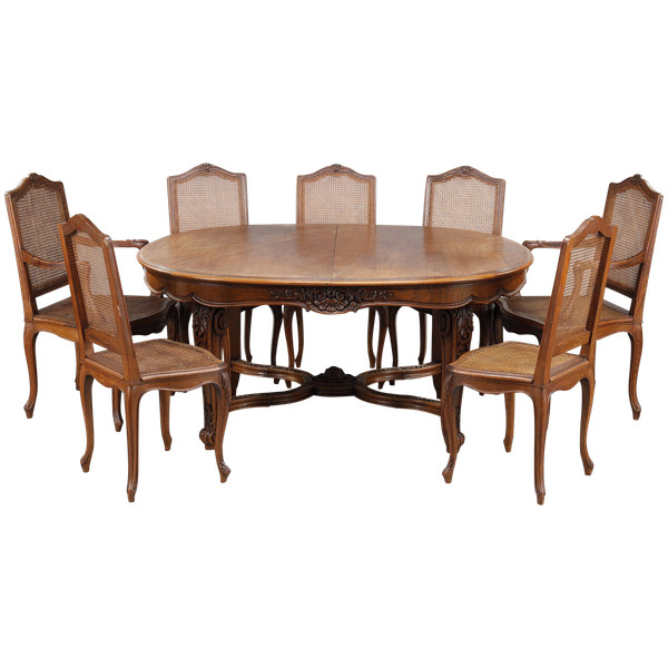 Regency style molded and carved wooden dining room table