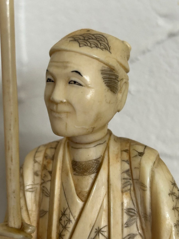 Okimono - Netsuke Ivory Carving From Japan Late 19th Century