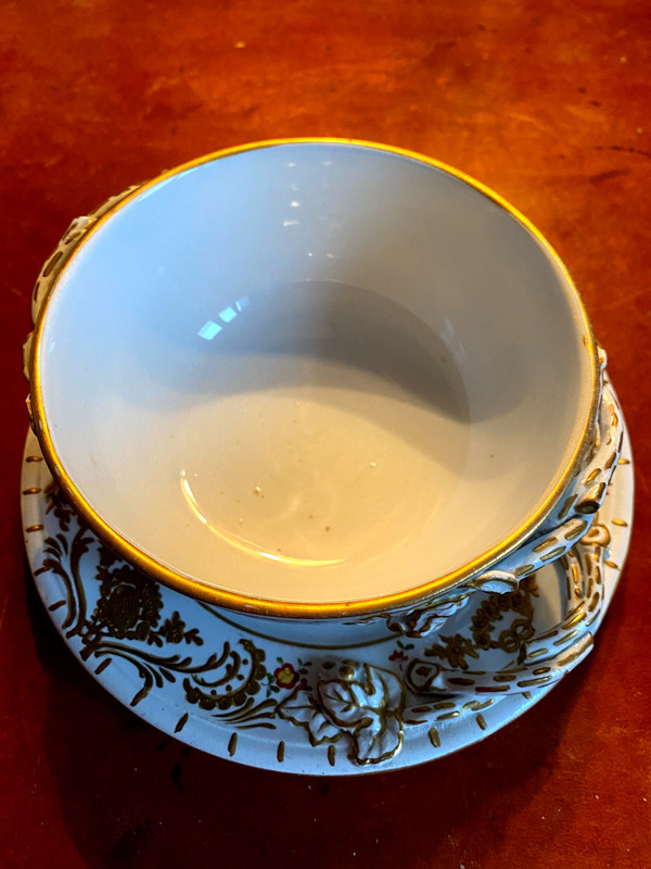  Très beau Pot à bouillon et sa soucoupe en porcelaine de Hochst d'époques début 19ème