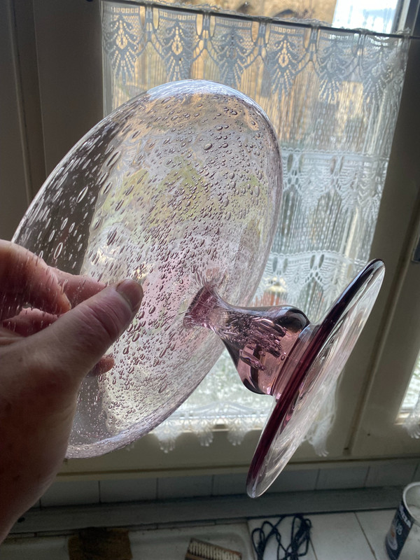 Very elegant cake stand in blown and bubbled purplish pink glass from Biot, 1960s