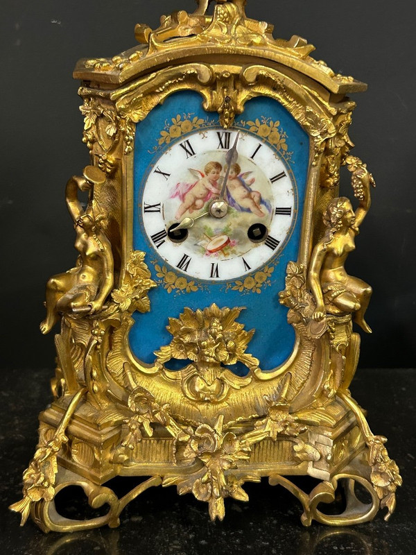 Pendule Bronze Doré Et Plaques De Porcelaine D’époque Napoléon III