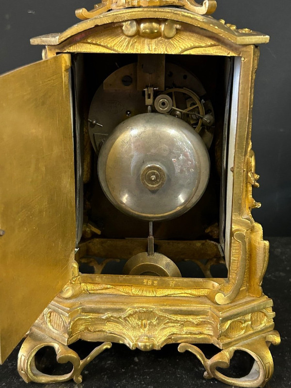Pendule Bronze Doré Et Plaques De Porcelaine D’époque Napoléon III