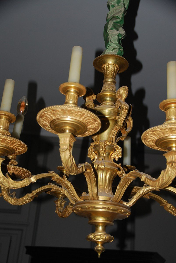 Mazarin, Important Lustre En Bronze Doré  De Style Louis XIV