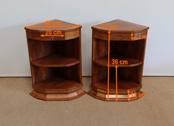 Pair of corner bedside tables in Walnut – 1940