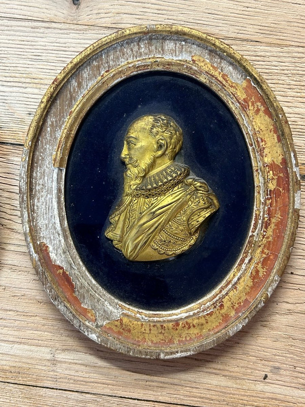 Pair De Portraits En Médaillons - Profils En Bronze Doré Henry IV Et Sully époque XVIIIème