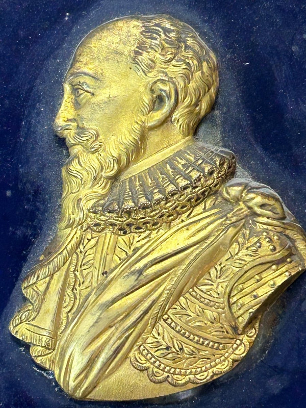 Pair De Portraits En Médaillons - Profils En Bronze Doré Henry IV Et Sully époque XVIIIème