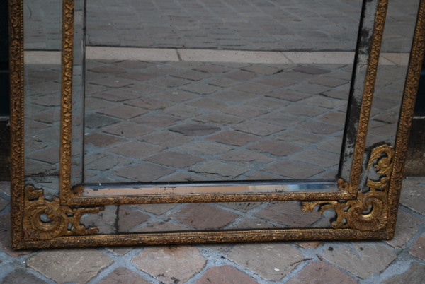 Beautiful Regency period mirror with Parecloses Early 18th century