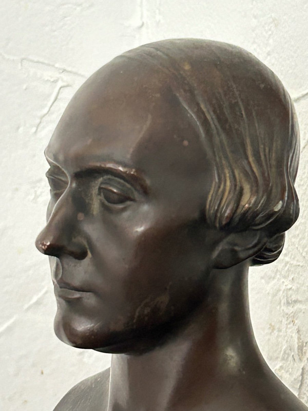 Paul Flosi Busto in bronzo del XIX secolo raffigurante Bouffe Datato 1853 Riduzione Colas