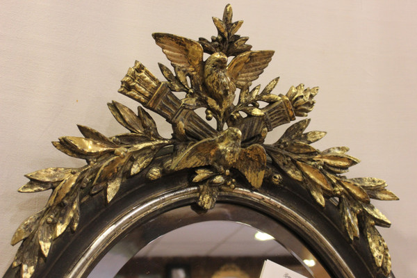 Specchio nuziale ovale, coppia di uccelli, foglia oro e patina, vetro molato 65 x 109 cm