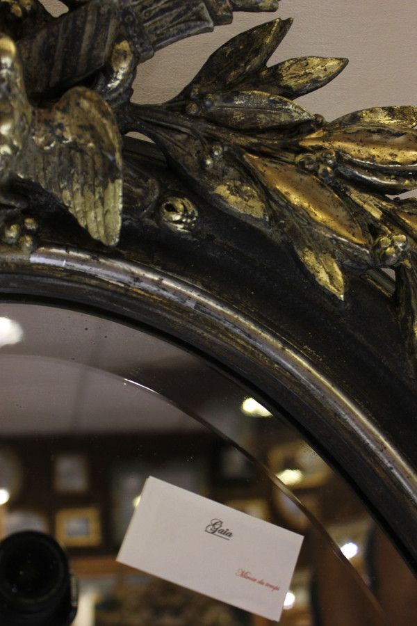 Specchio nuziale ovale, coppia di uccelli, foglia oro e patina, vetro molato 65 x 109 cm