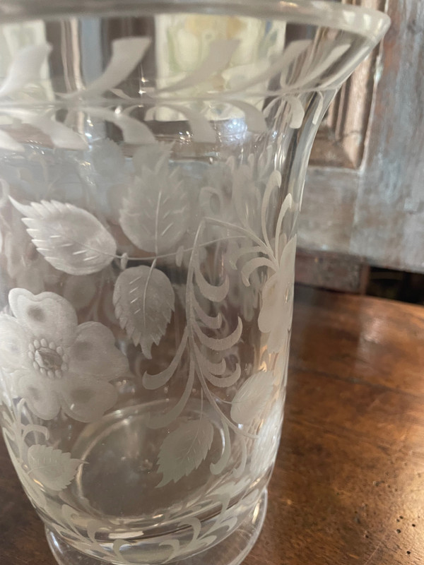 Vase cristal gravé 