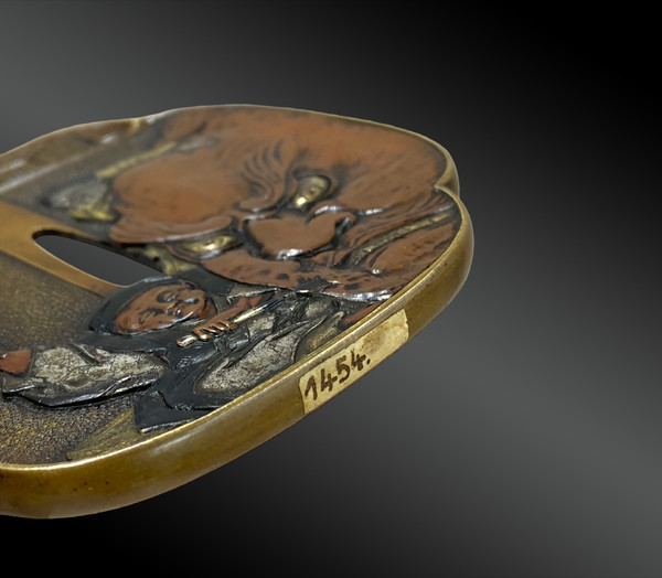 GRAND TSUBA, garde de sabre japonais - Japon - Période Edo (1603 – 1867)