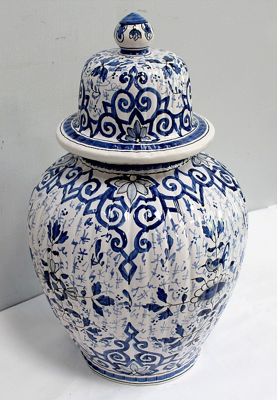 Delft Earthenware Vase – Early 20th Century