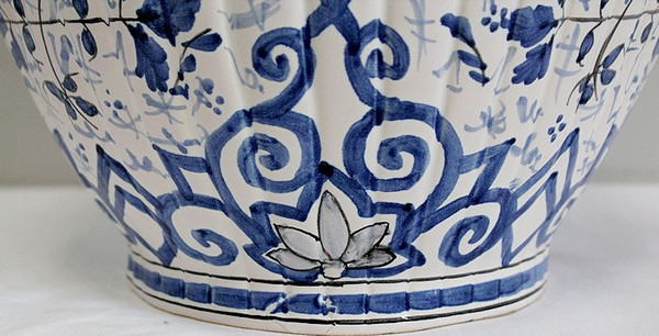 Delft Earthenware Vase – Early 20th Century