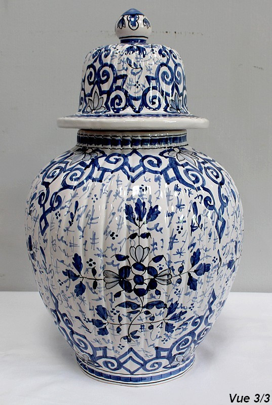 Delft Earthenware Vase – Early 20th Century